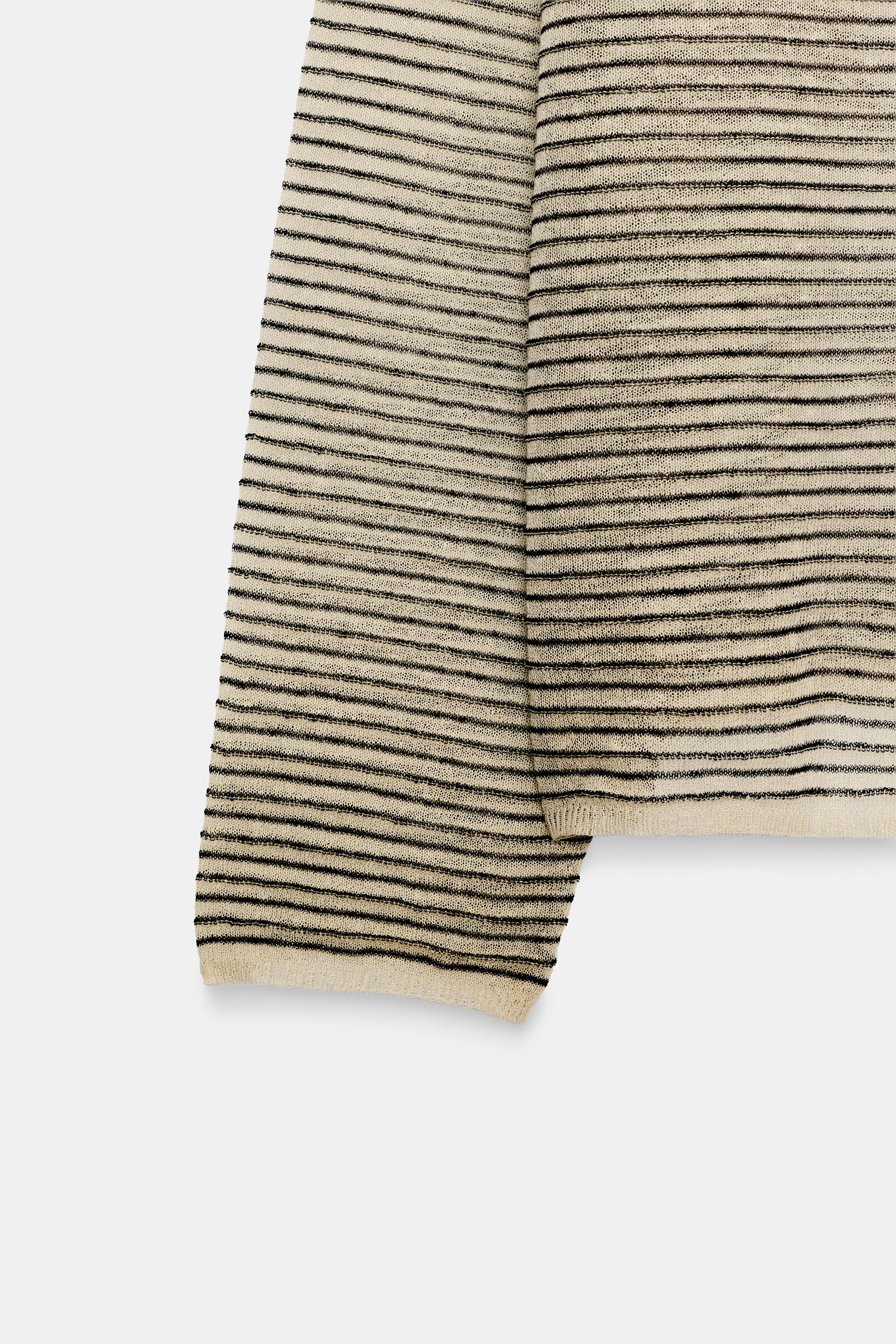 PULL EN MAILLE FINE À RAYURES